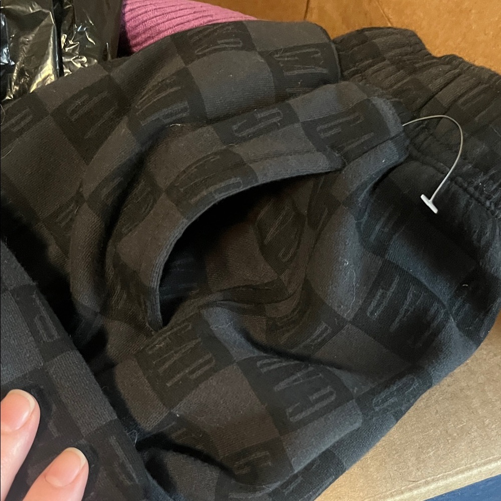 GAP Dark Checkered Pattern joggers - Picture 6 of 9